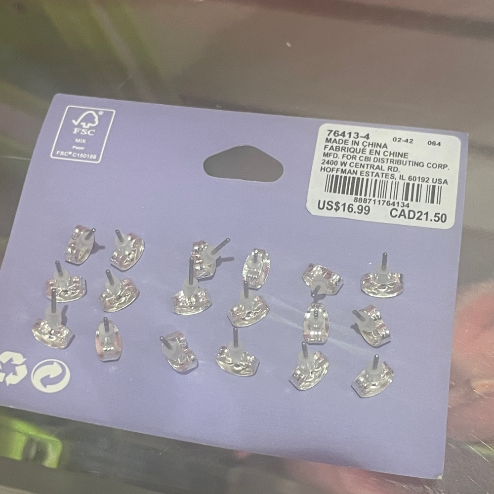 Claire’s pack of earrings